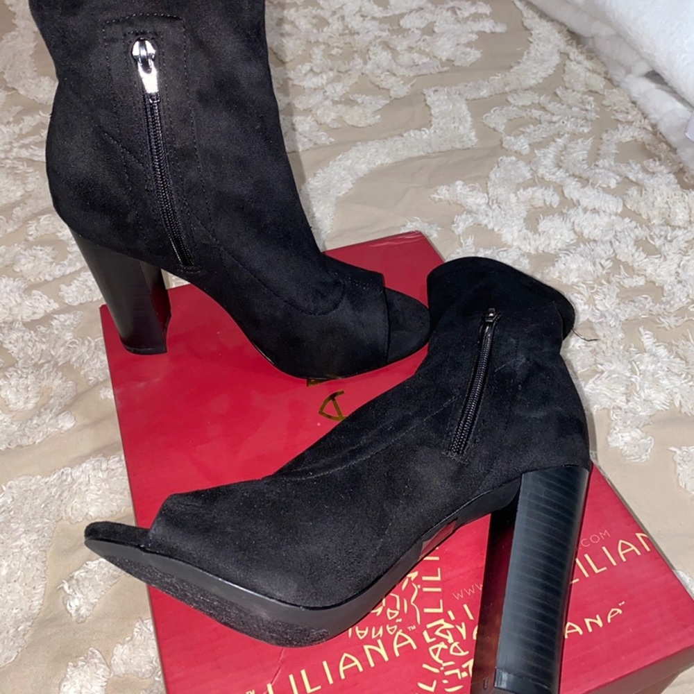 Open toe boots